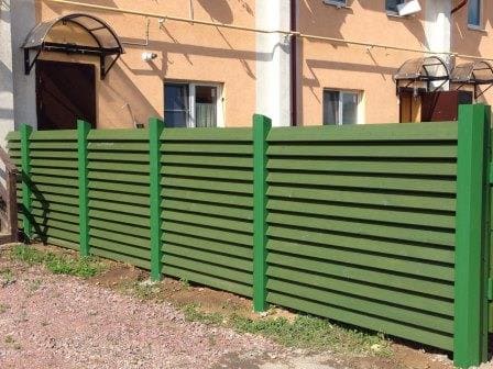 Забор зеленый